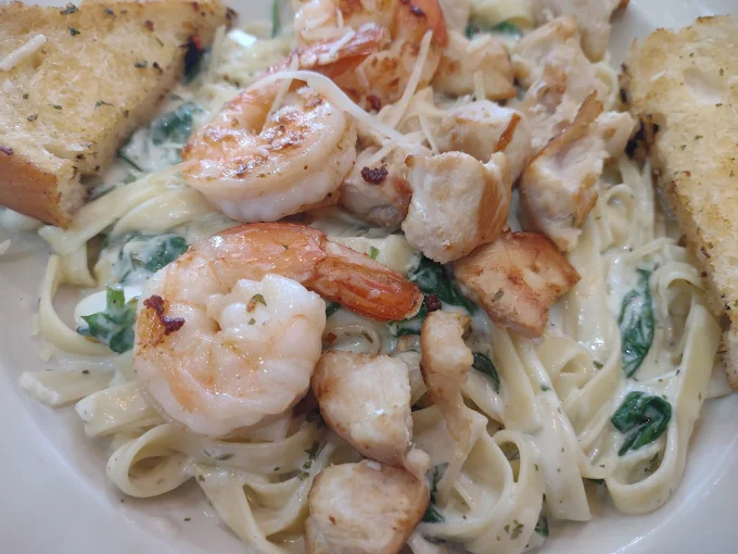 Shrimp Fettuccine Alfredo